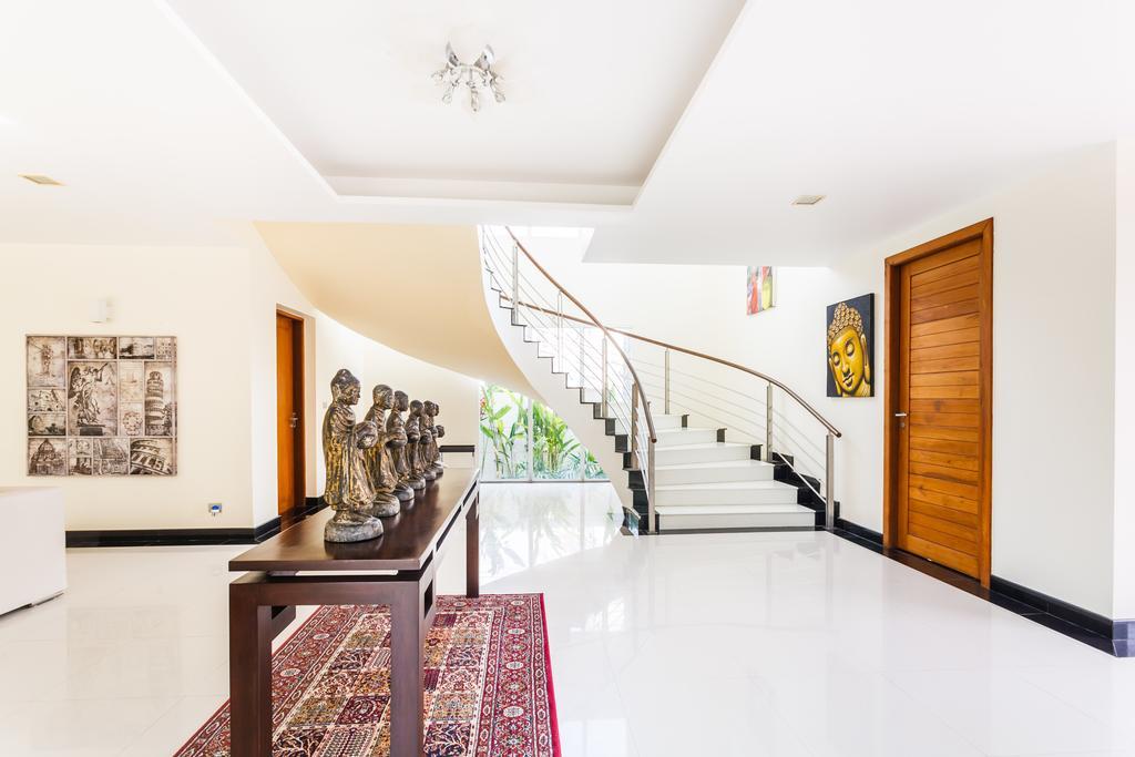 Kyerra Villa By Lofty Kamala Beach Exterior photo