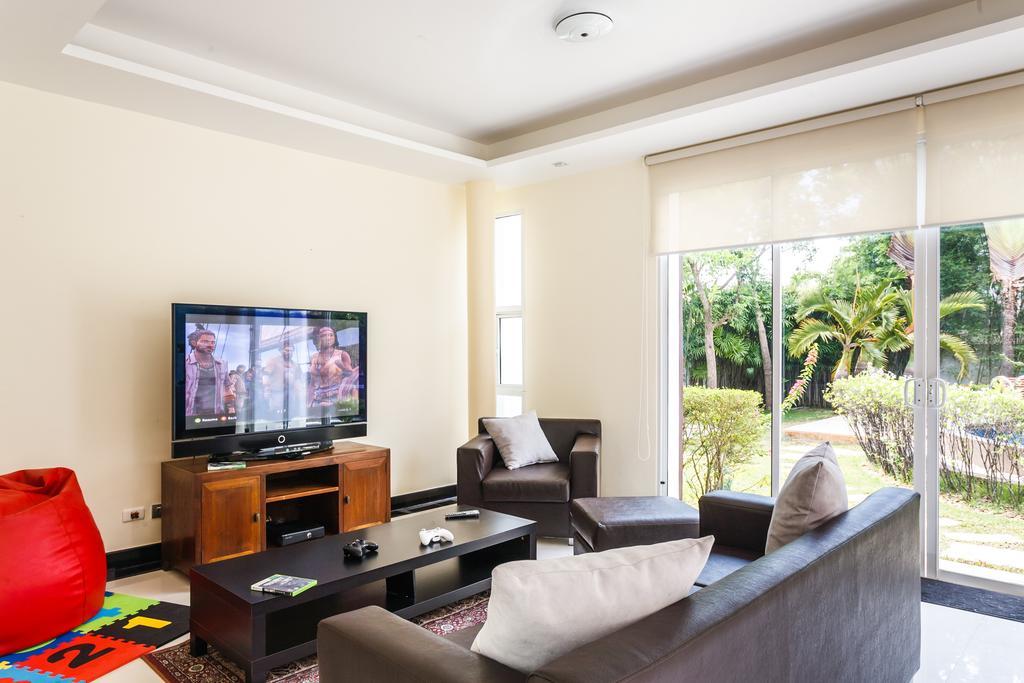 Kyerra Villa By Lofty Kamala Beach Exterior photo